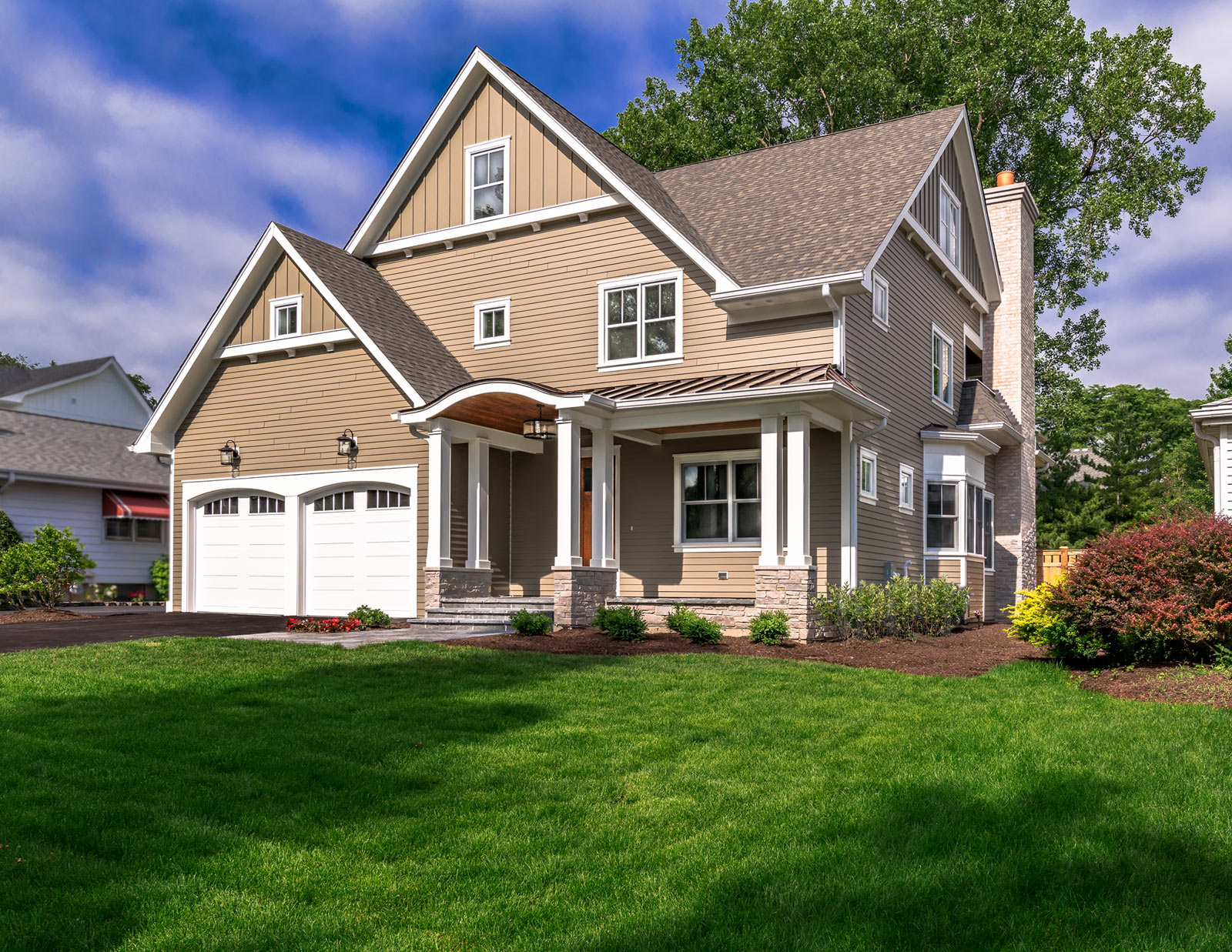 Shingle style home in Clarendon Hills - Lagestee Mulder